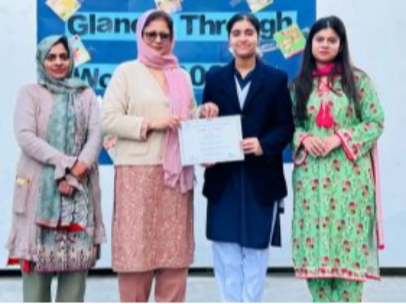 Glance Through Words Award Distribution